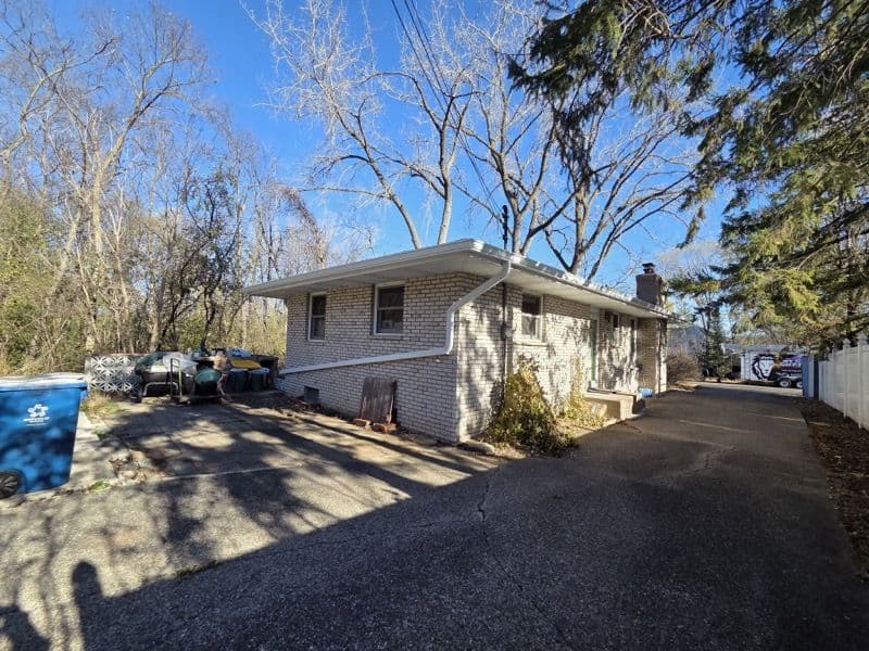 Gallery photos for Roof Upgrade with Malarkey Vista Shingles and Gutter Installation: Image #1