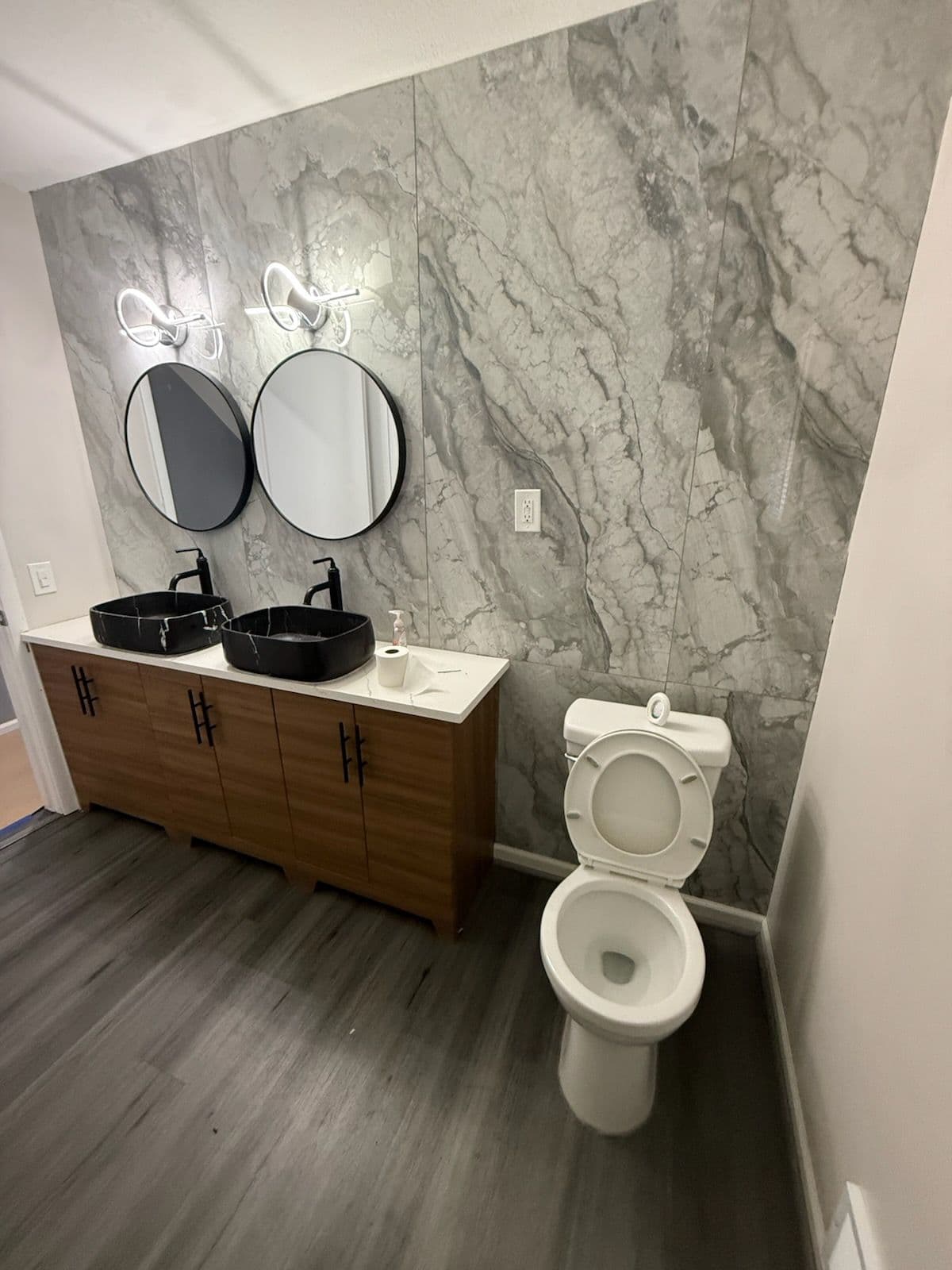 Gallery photos for Two Bathroom Remodels in Bloomington That Show Our Range: Image #1